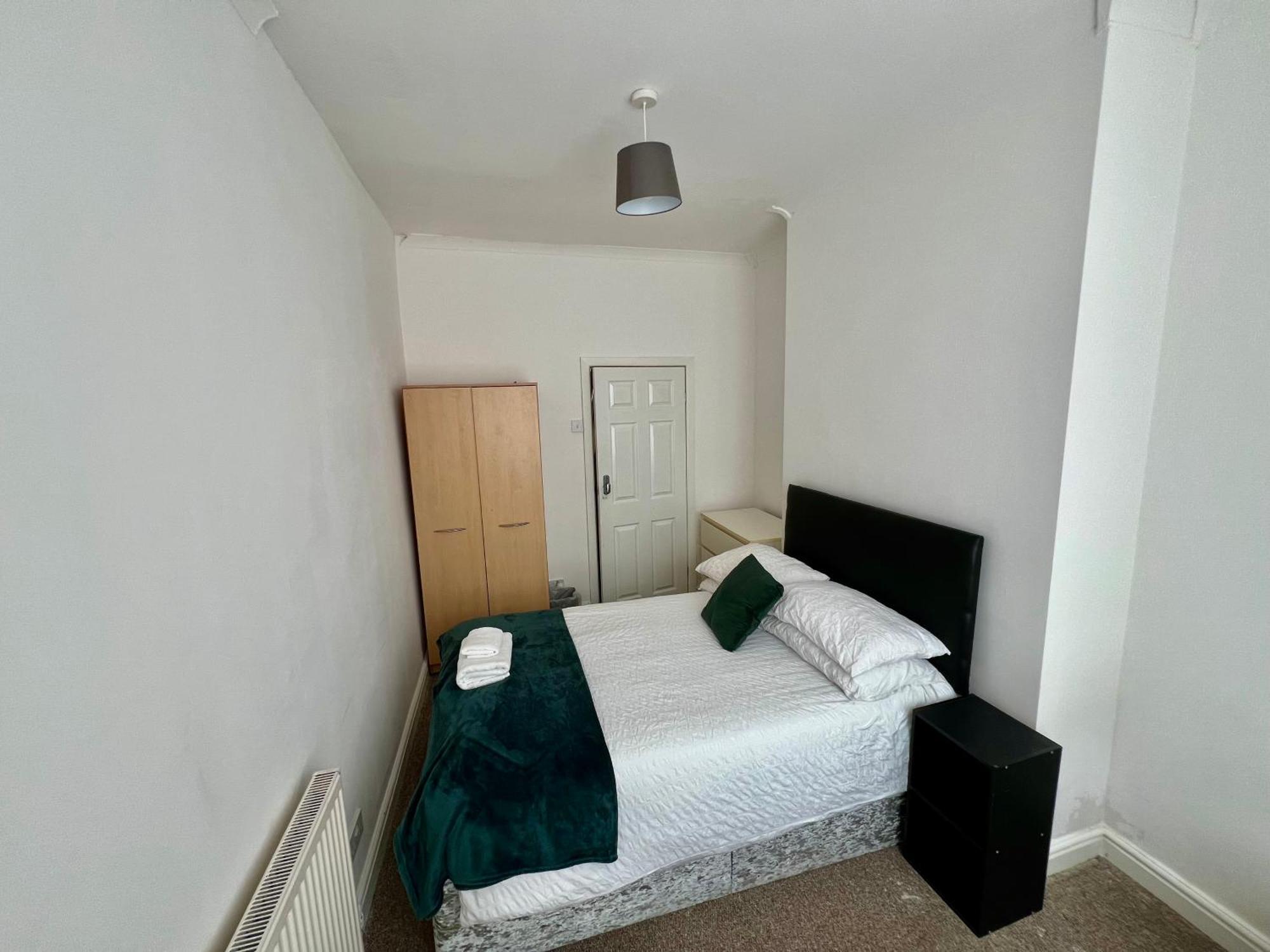 The Coral Guest House 1 Fratton Park Портцмаус Экстерьер фото