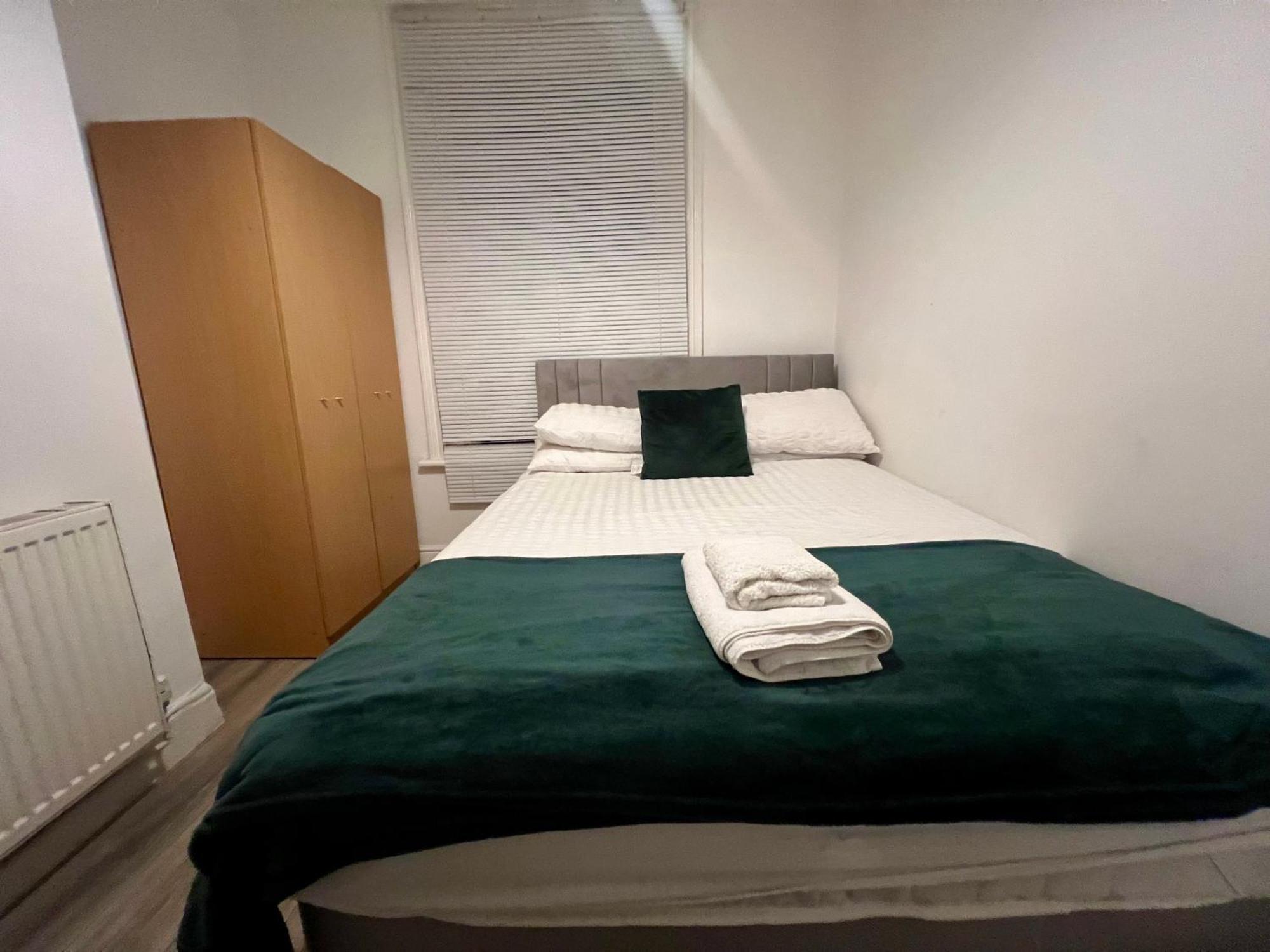 The Coral Guest House 1 Fratton Park Портцмаус Экстерьер фото